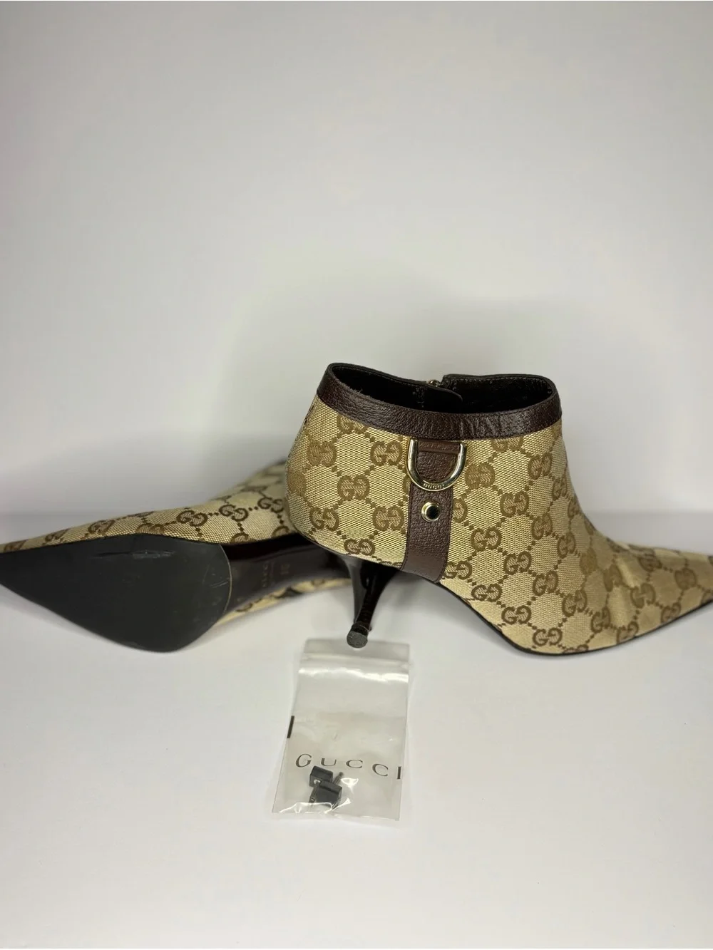 Gucci these gg